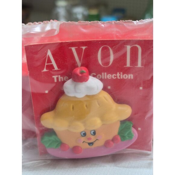 Vintage Avon Christmas Magnets Candy Cane Gingerbread House - Picture 2 of 6